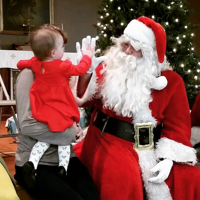 SantaHighFive